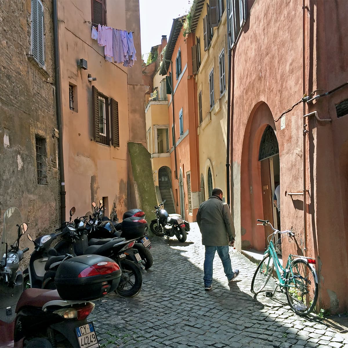 Trastevere's Back Lanes