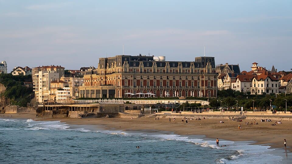 Biarritz: Imperial Seafront Walk