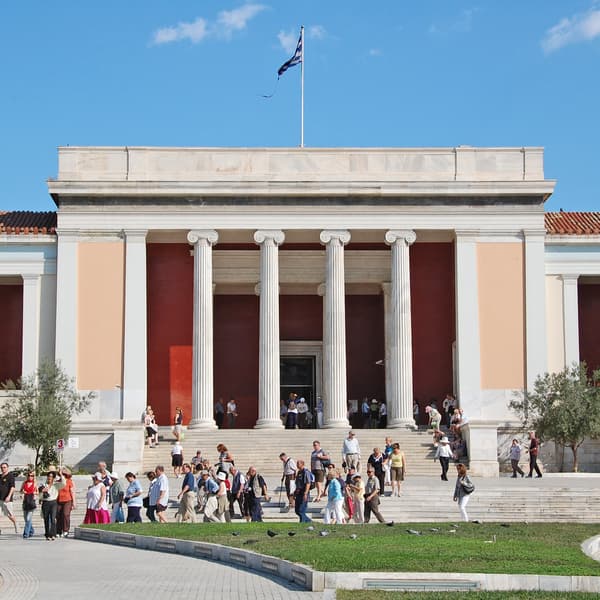 Tour Begins: Historical Overview