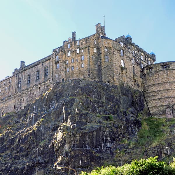 Tour Begins: Castle Esplanade