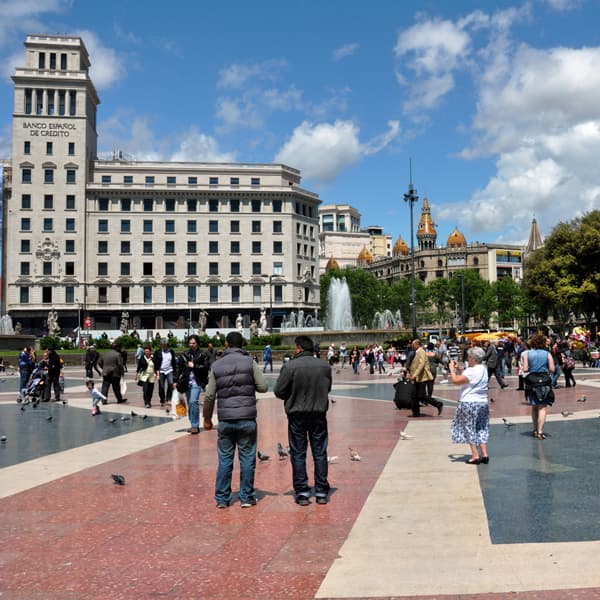 Tour Begins: Plaça de Catalunya