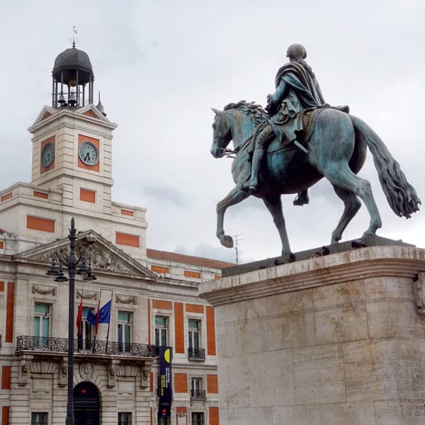 Tour Begins: Puerta del Sol