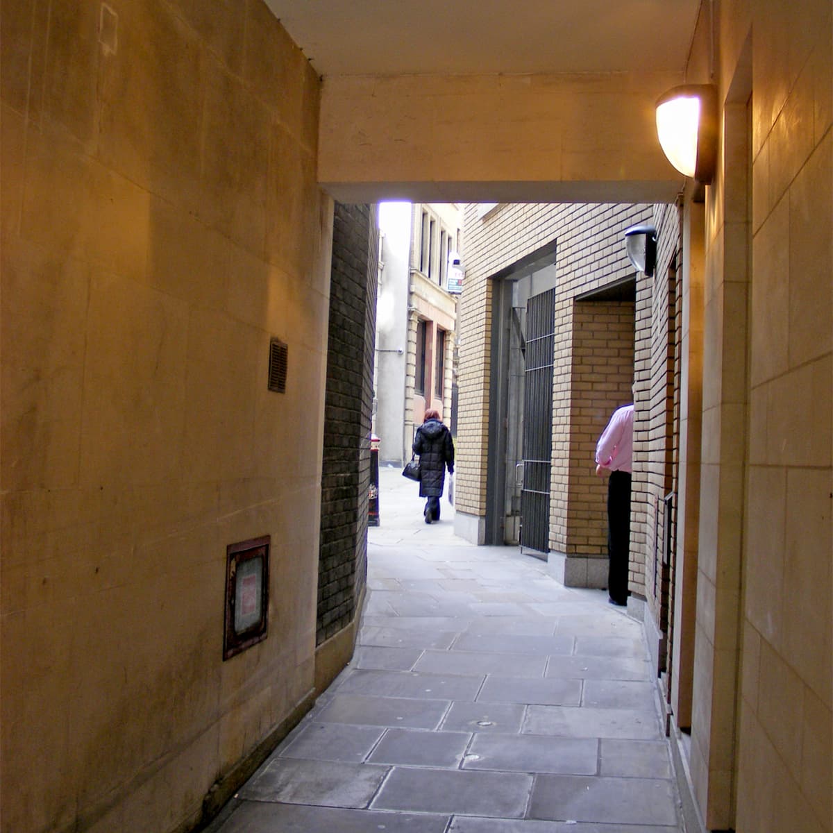 Narrow Lanes of 1700s London