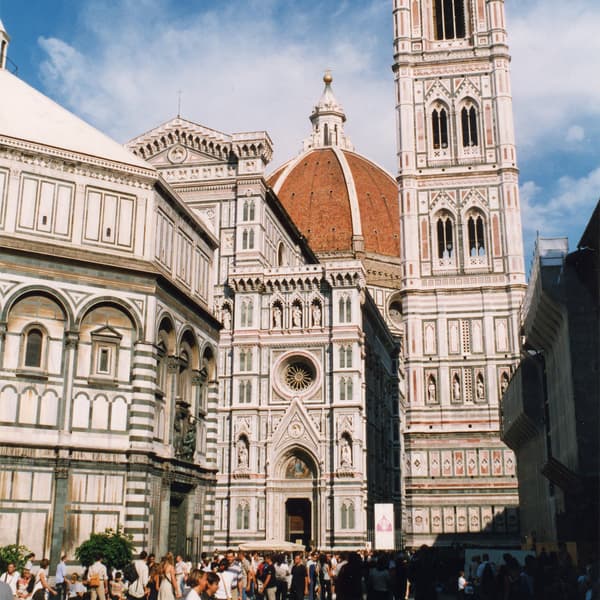 Tour Begins: The Duomo