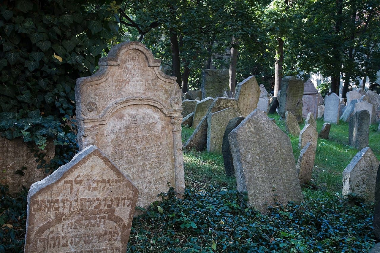 Old Jewish Cemetery